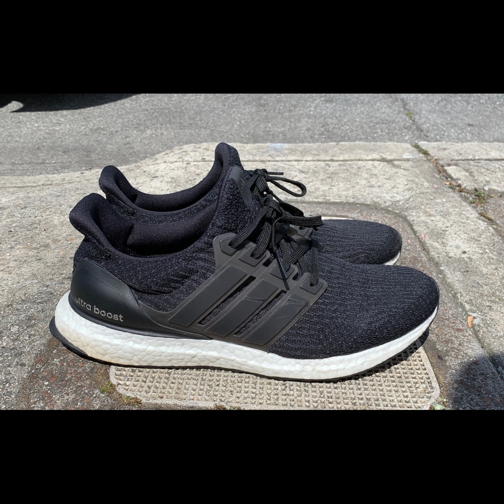 Adidas Ultra Boost Men’s Size 11.5